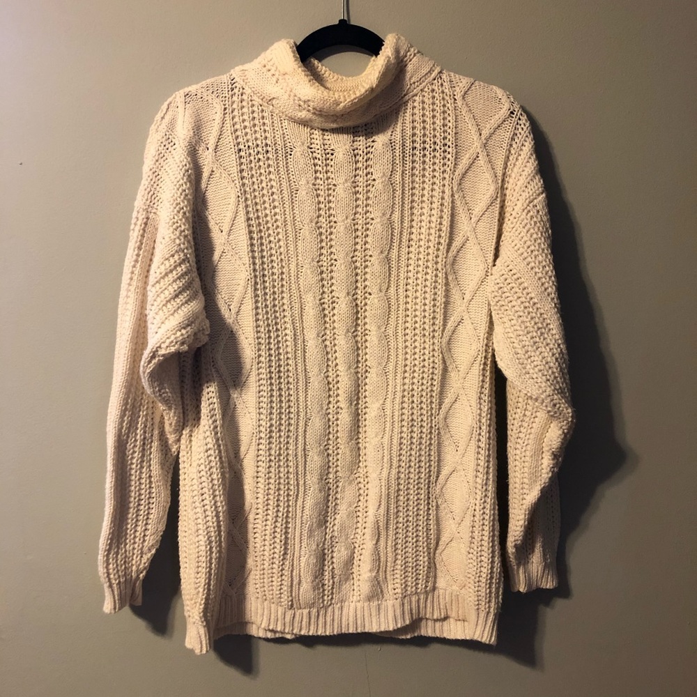 VINTAGE Oversized Cable Knit Turtleneck Sweater M